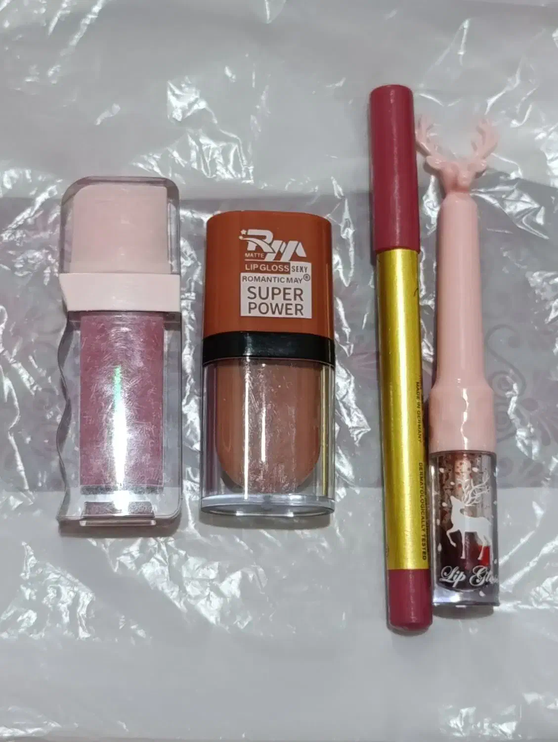 چند عدد لوازم ارایشی نو|حراج|سرپل ذهاب, |دیوار