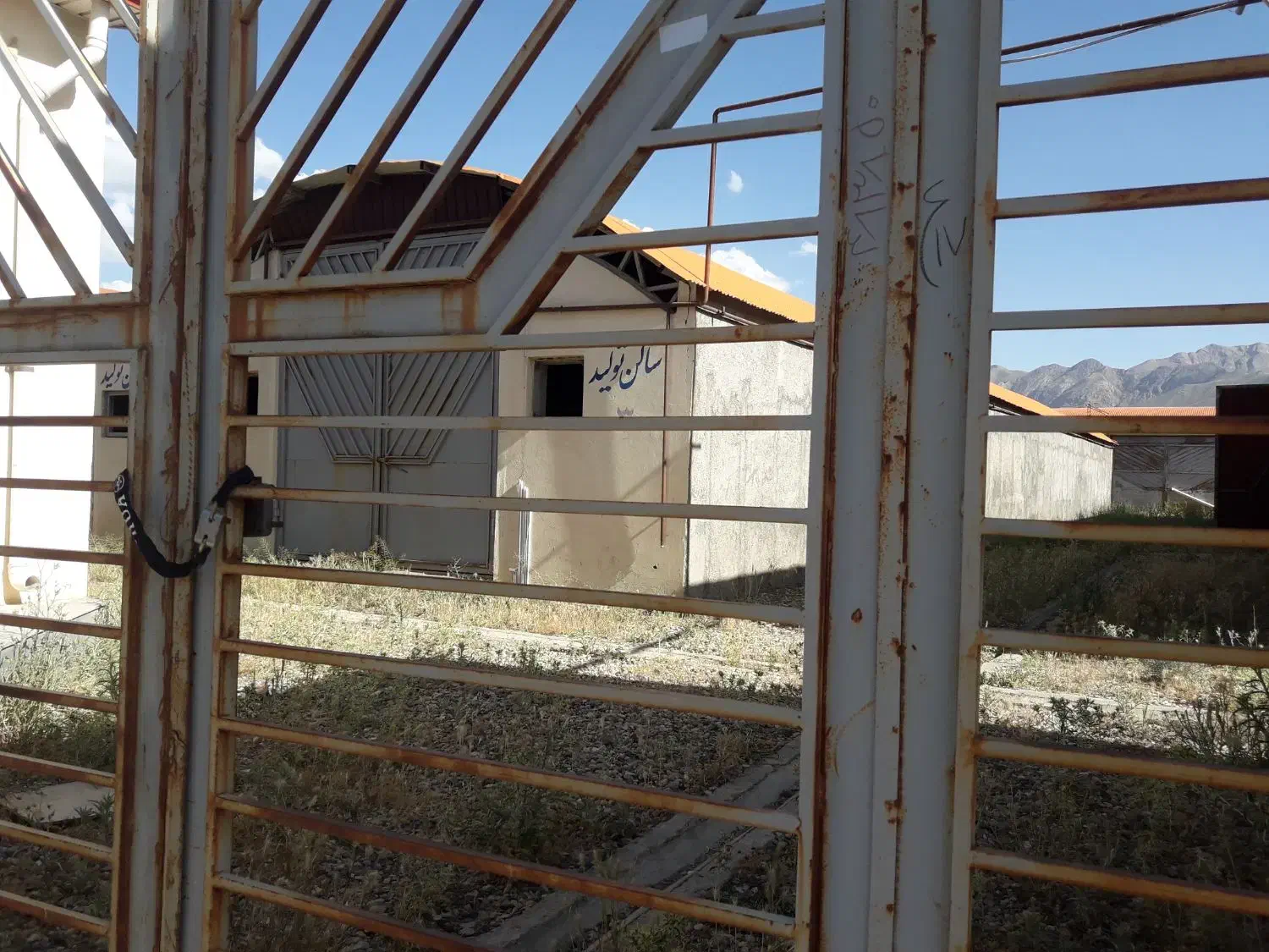 فروش کارخانه در بافت اصلی شهرستان تفرش ۲۰۰۰ متر|فروش دفتر صنعتی، کشاورزی، تجاری|تفرش, |دیوار