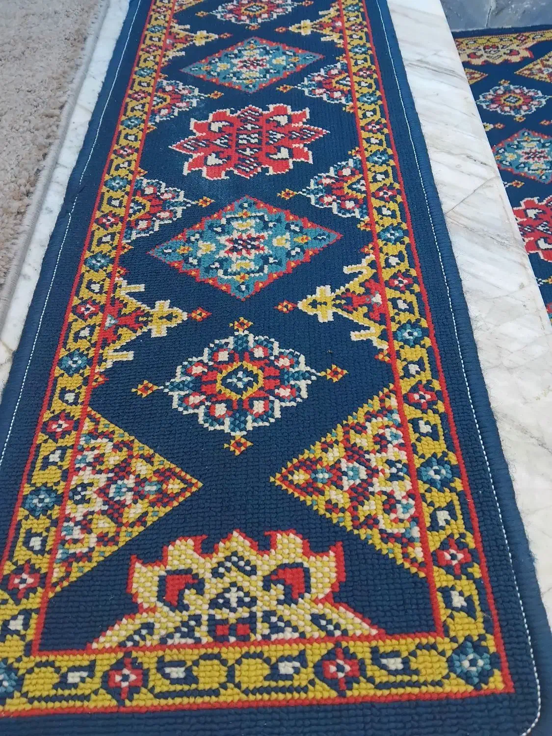 پادری رو پله|پادری|رشت, پل تالشان|دیوار