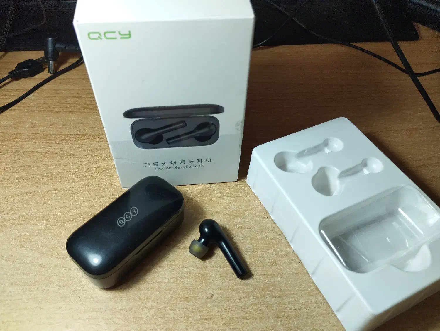 هندزفری QCY T5 شیائومی|لوازم جانبی موبایل و تبلت|اهر, |دیوار