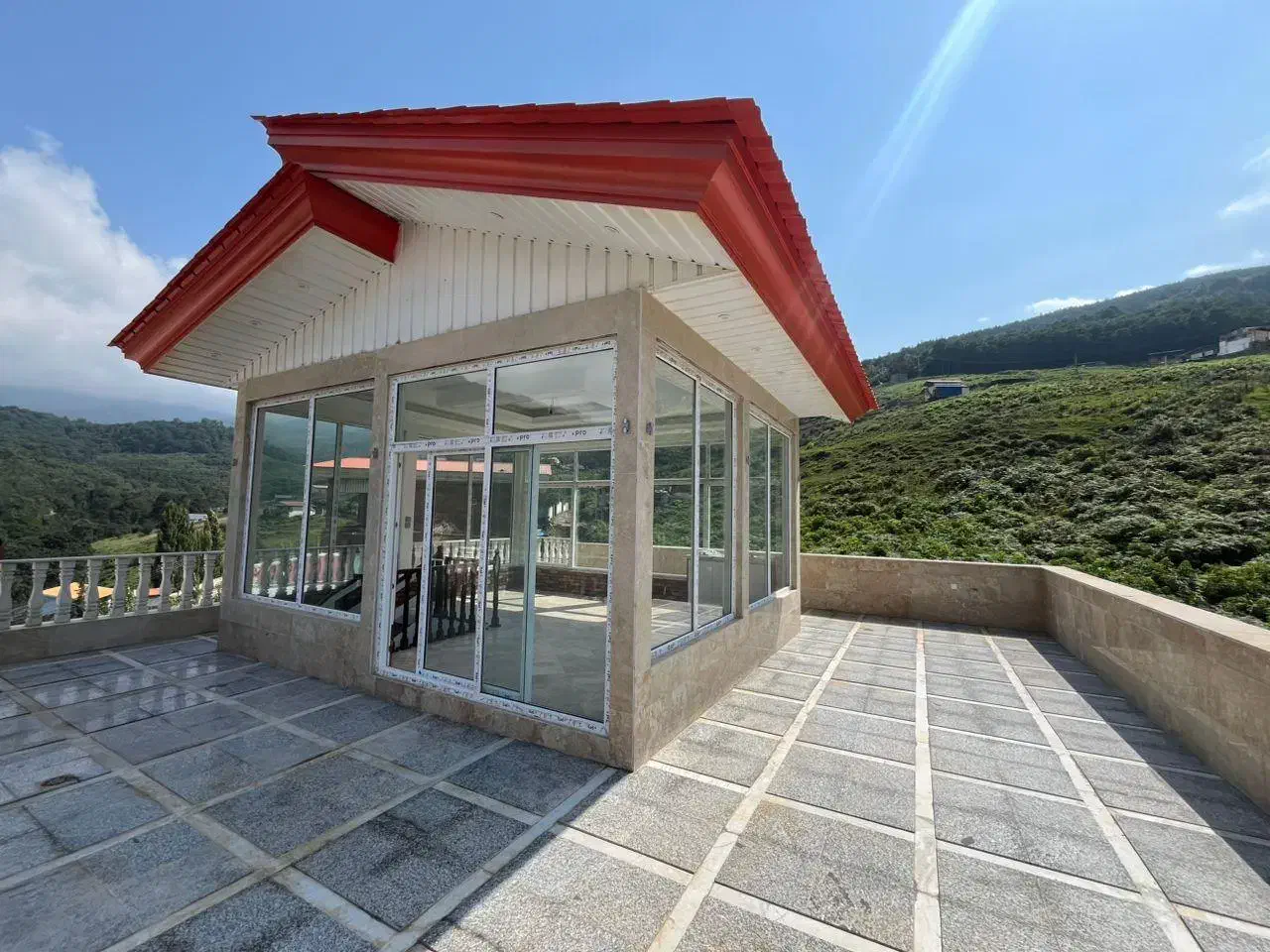 318 متر ویلای لوکس در محلات سوادکوه|فروش خانه و ویلا|زیرآب, |دیوار