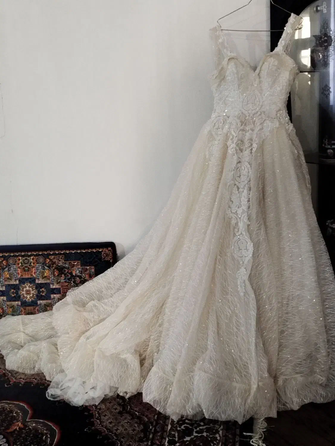 دون عروس نو|لباس|اردبیل, |دیوار