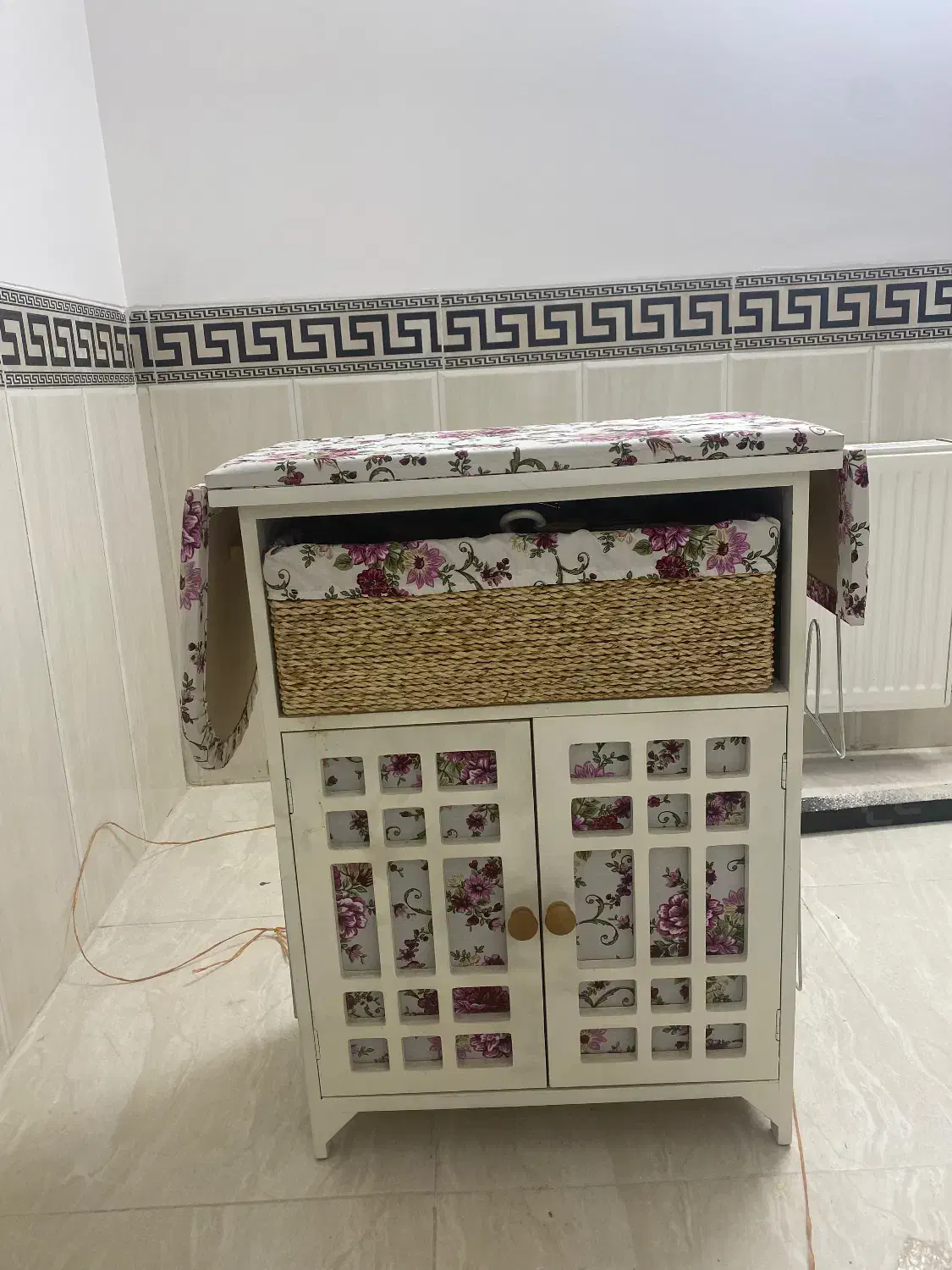 میز اتو|اتو و لوازم اتو|یزد, |دیوار