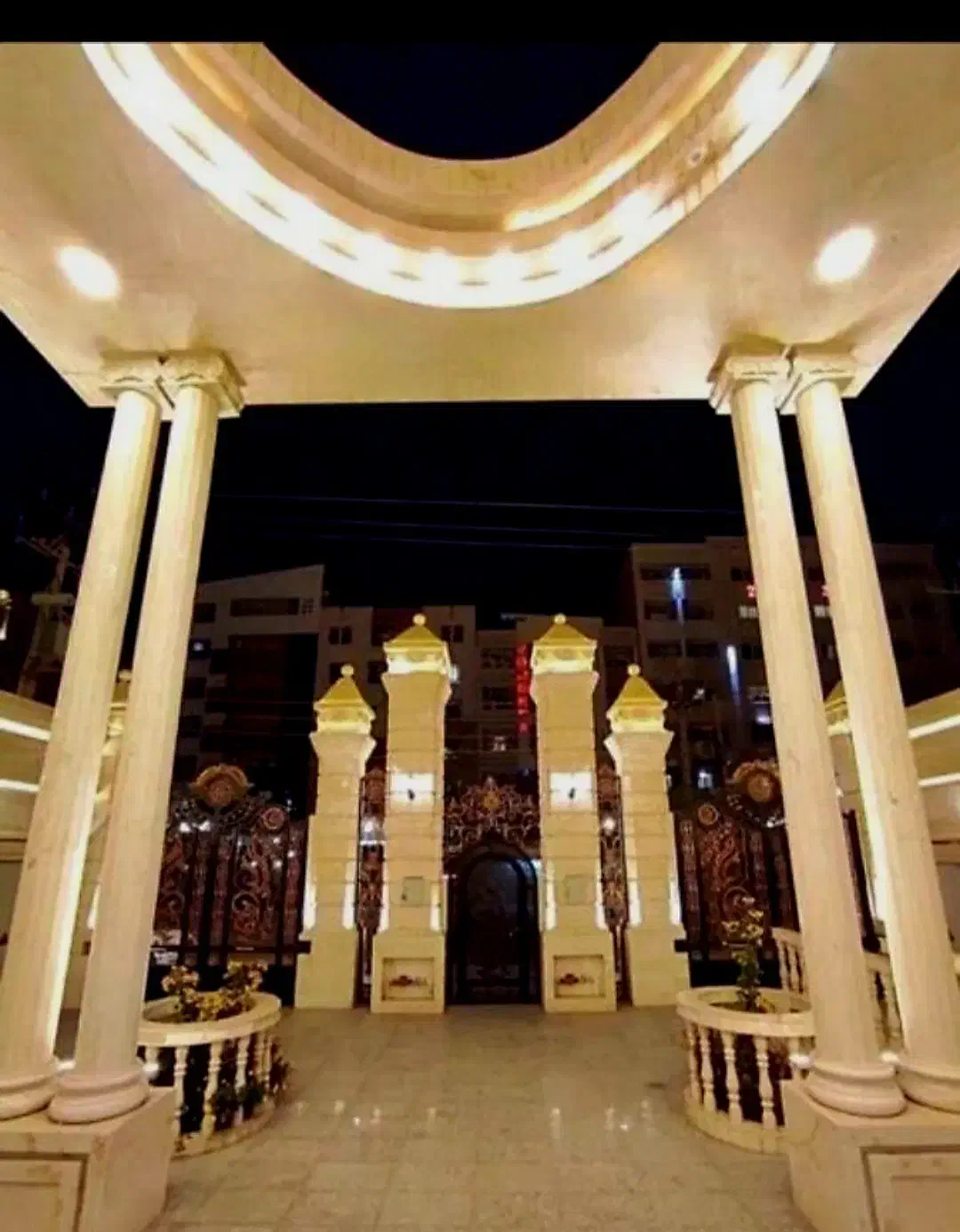 پنت هاوس۲۲۵متر/۸۰مترحیاط رایگان/۳پارک/مطبخ دار|فروش آپارتمان|اهواز, گلستان|دیوار