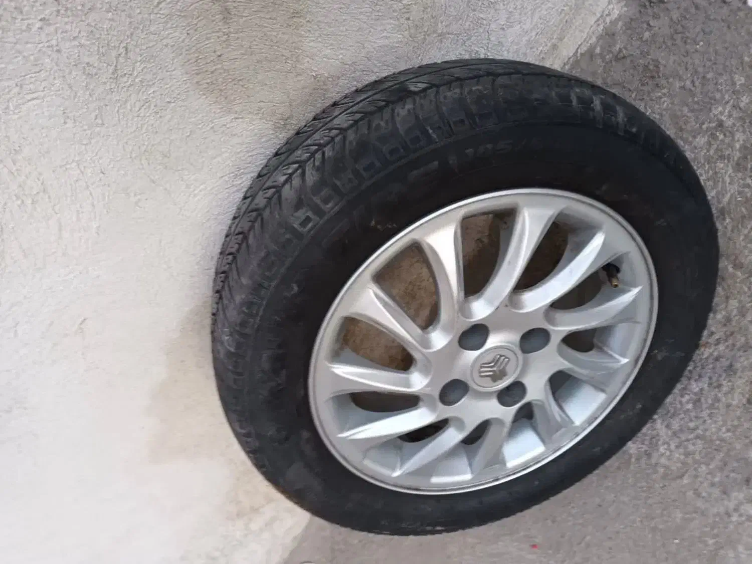 رینگ و لاستیک کوییک|قطعات یدکی و لوازم جانبی|همدان, |دیوار