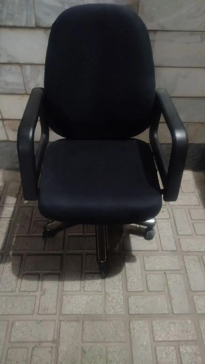 صندلی چرخدار|صندلی و نیمکت|بیرجند, |دیوار