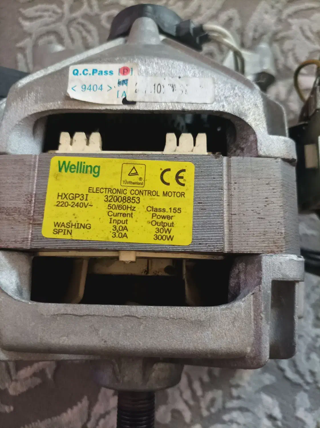 موتورلباسشویی خارجی|ماشین لباسشویی و خشک‌کن لباس|فولادشهر, B1|دیوار