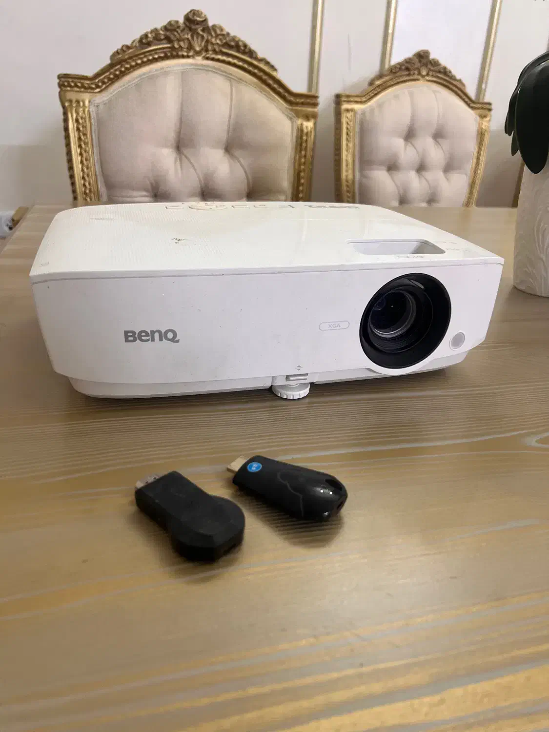 ویدئو پروژکتور بنکیو|تلویزیون و پروژکتور|زنجان, |دیوار