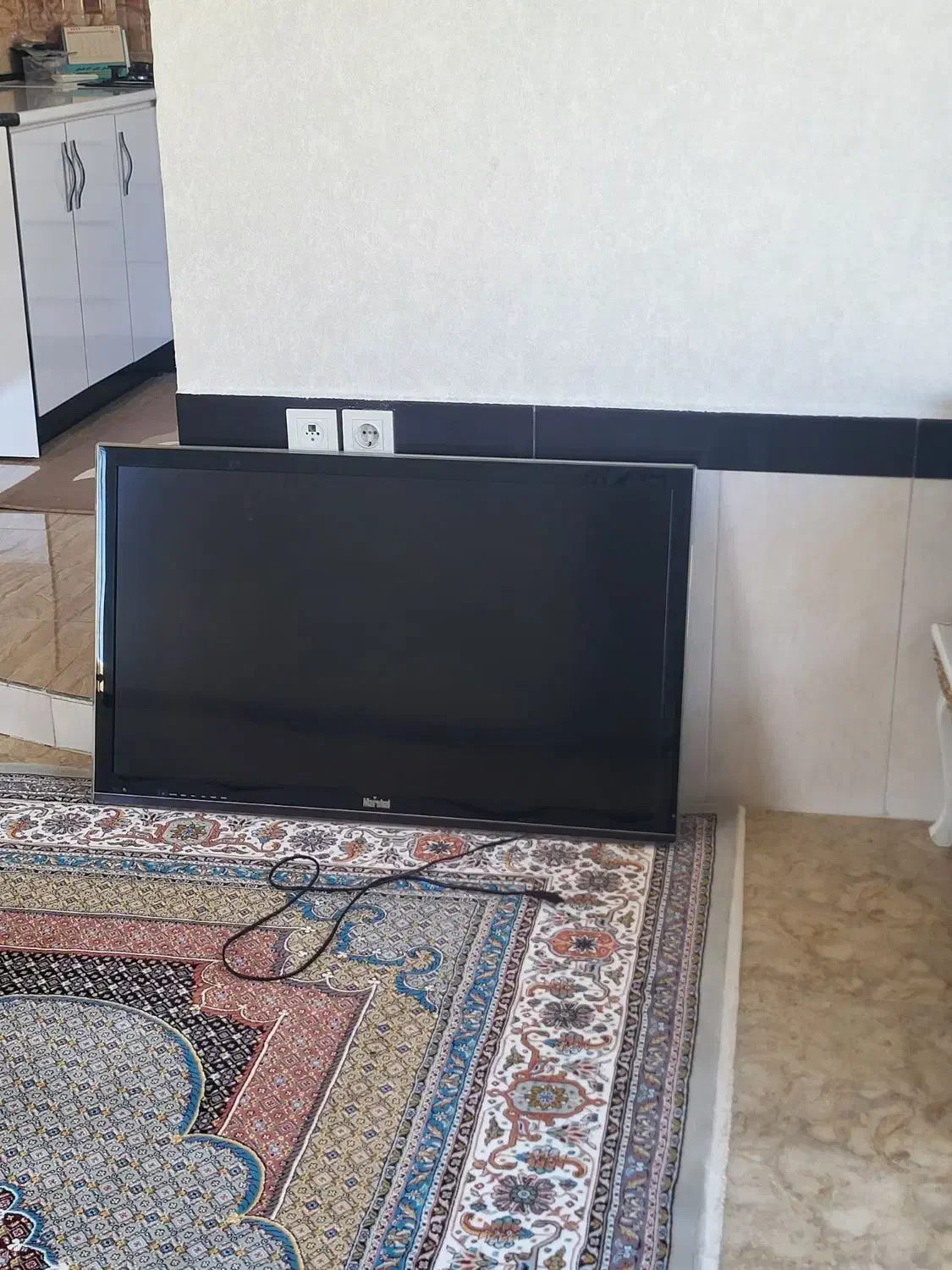 تلویزیون|تلویزیون و پروژکتور|اشنویه, |دیوار