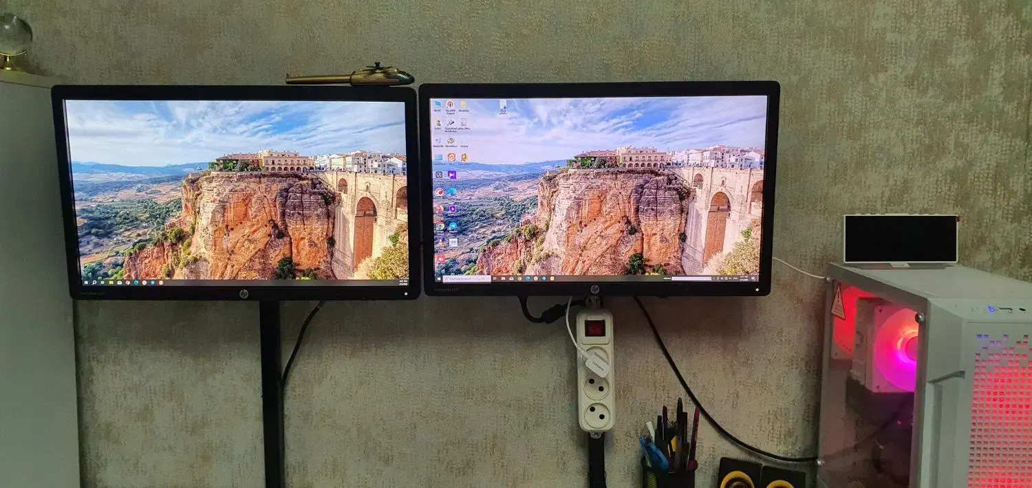 ۲ عدد مانیتور ۲۲  اینچ hp E221|قطعات و لوازم جانبی رایانه|همدان, |دیوار