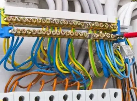 برق ساختمان/نصب تجهیزات|خدمات پیشه و مهارت|اصفهان, چرخاب|دیوار