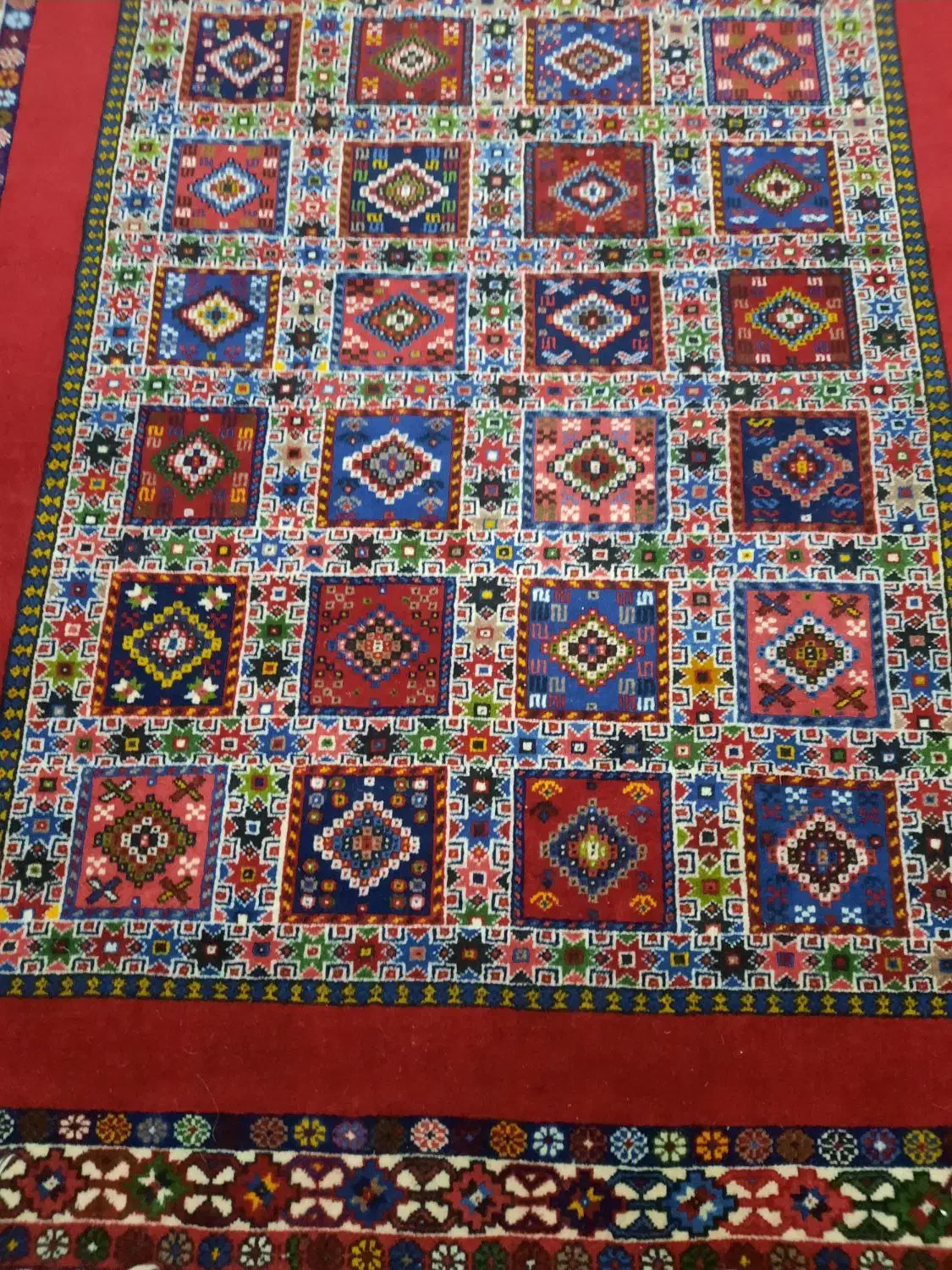 فرش دستباف یلمه|فرش|اصفهان, کوی ولی عصر|دیوار