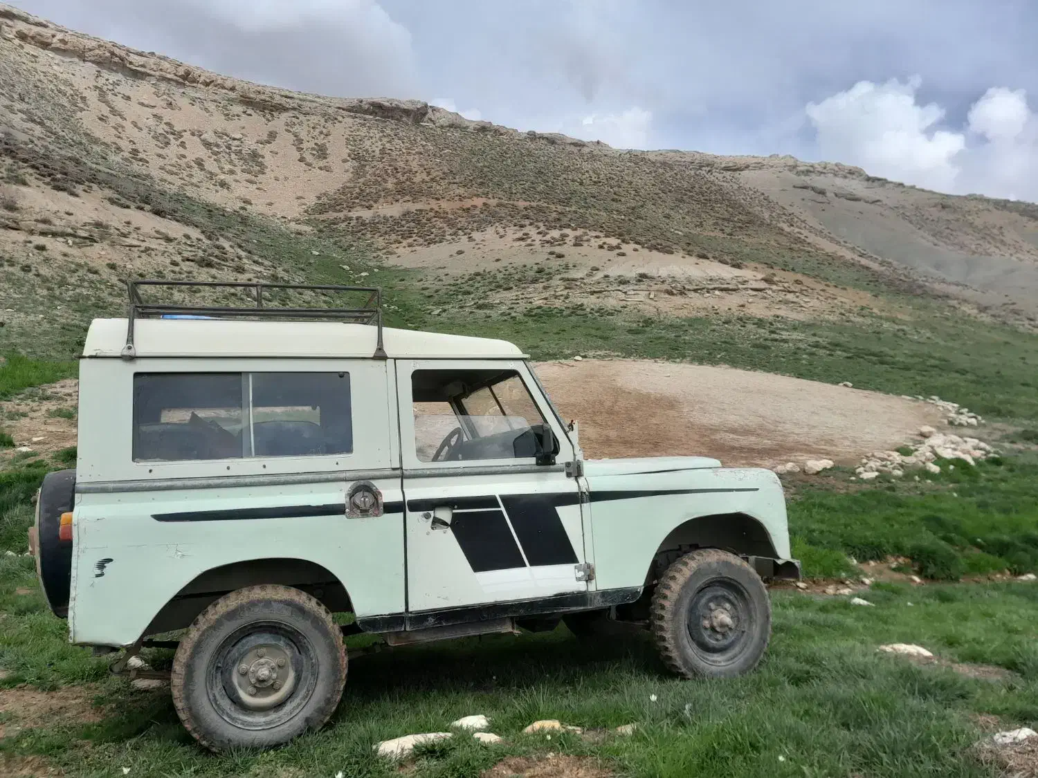 لاندیور مدل 1366|خودرو کلاسیک|سمیرم, |دیوار