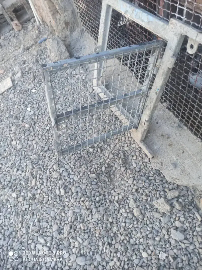 در آغول|لوازم جانبی حیوانات|ایرانشهر, |دیوار