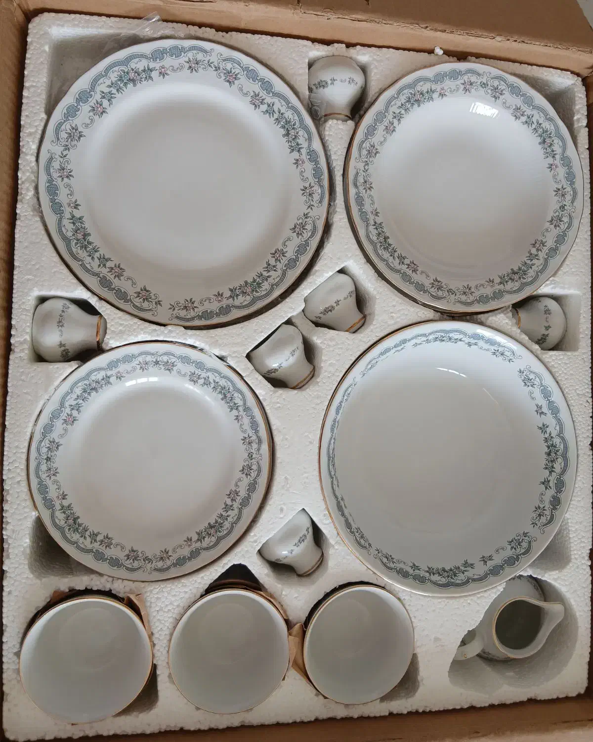 سرویس چینی|ظروف سرو و پذیرایی|مشهد, الهیه|دیوار