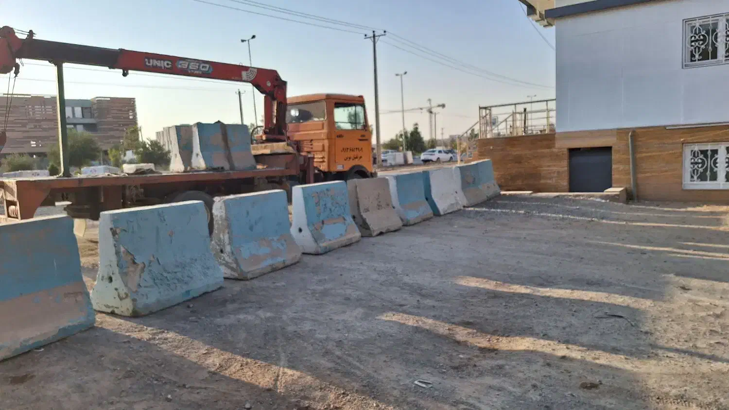 جرثقیل خاور ۳تن بالابر|خدمات حمل و نقل|یزد, |دیوار