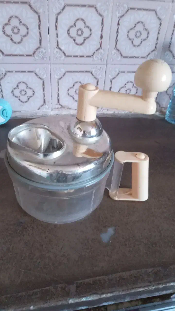 خرد کن دستی قیمت ۱۵۰|خردکن، آسیاب، غذاساز|آستانه اشرفیه, |دیوار