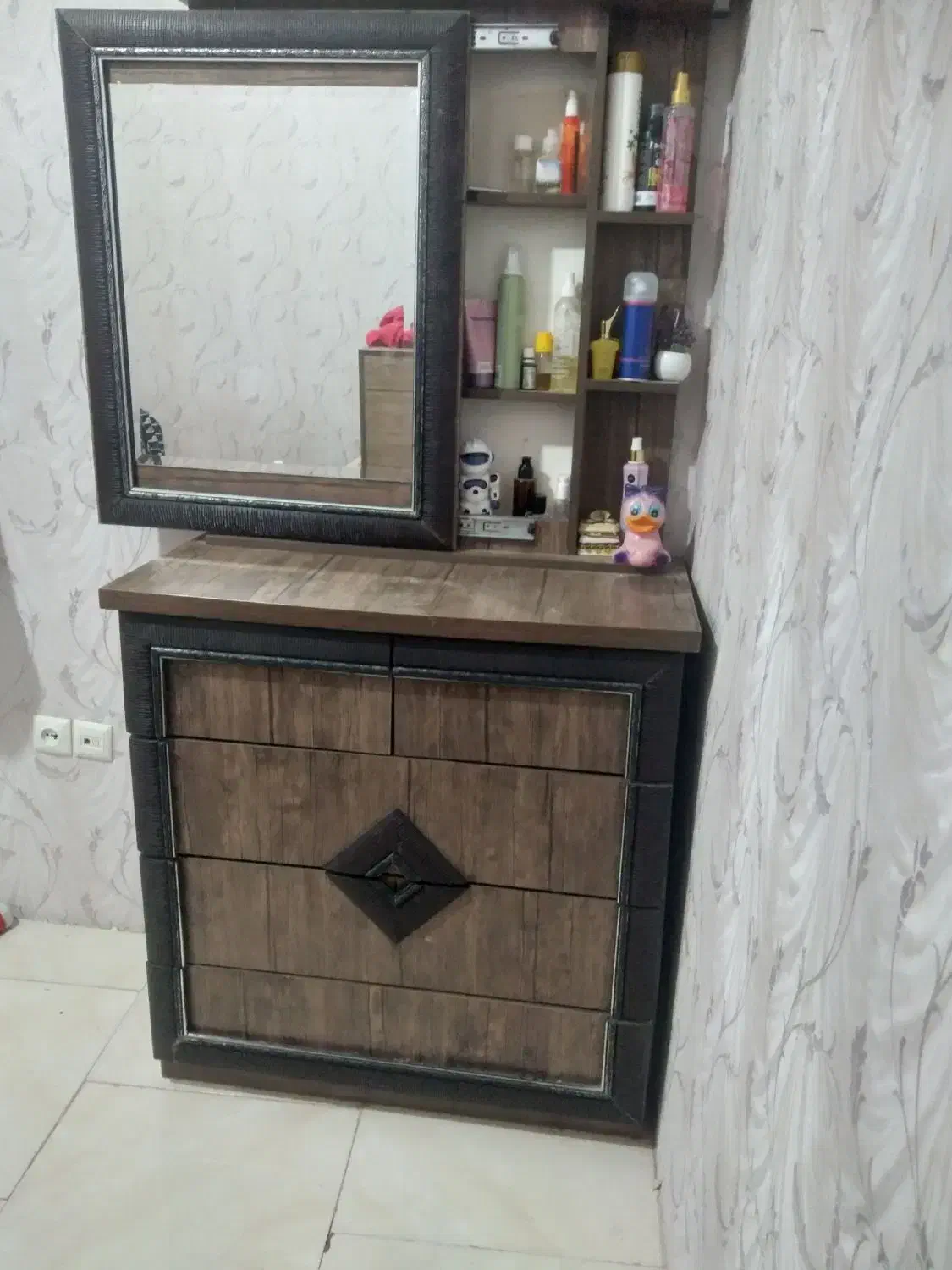 اینه دراور|جاکفشی، کمد، دراور|کرج, حصارک بالا|دیوار