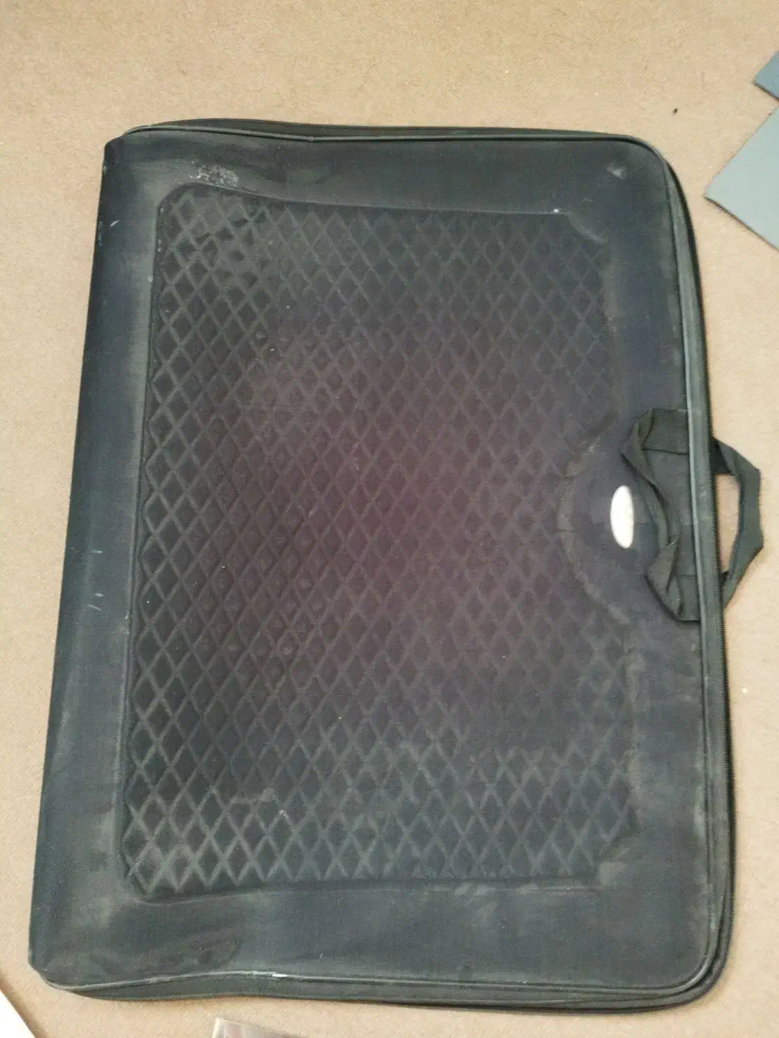 تخته شاسی و کاغذ و مقوا تعداد بالا و عمده|لوازم التحریر|اصفهان, بیدآباد|دیوار