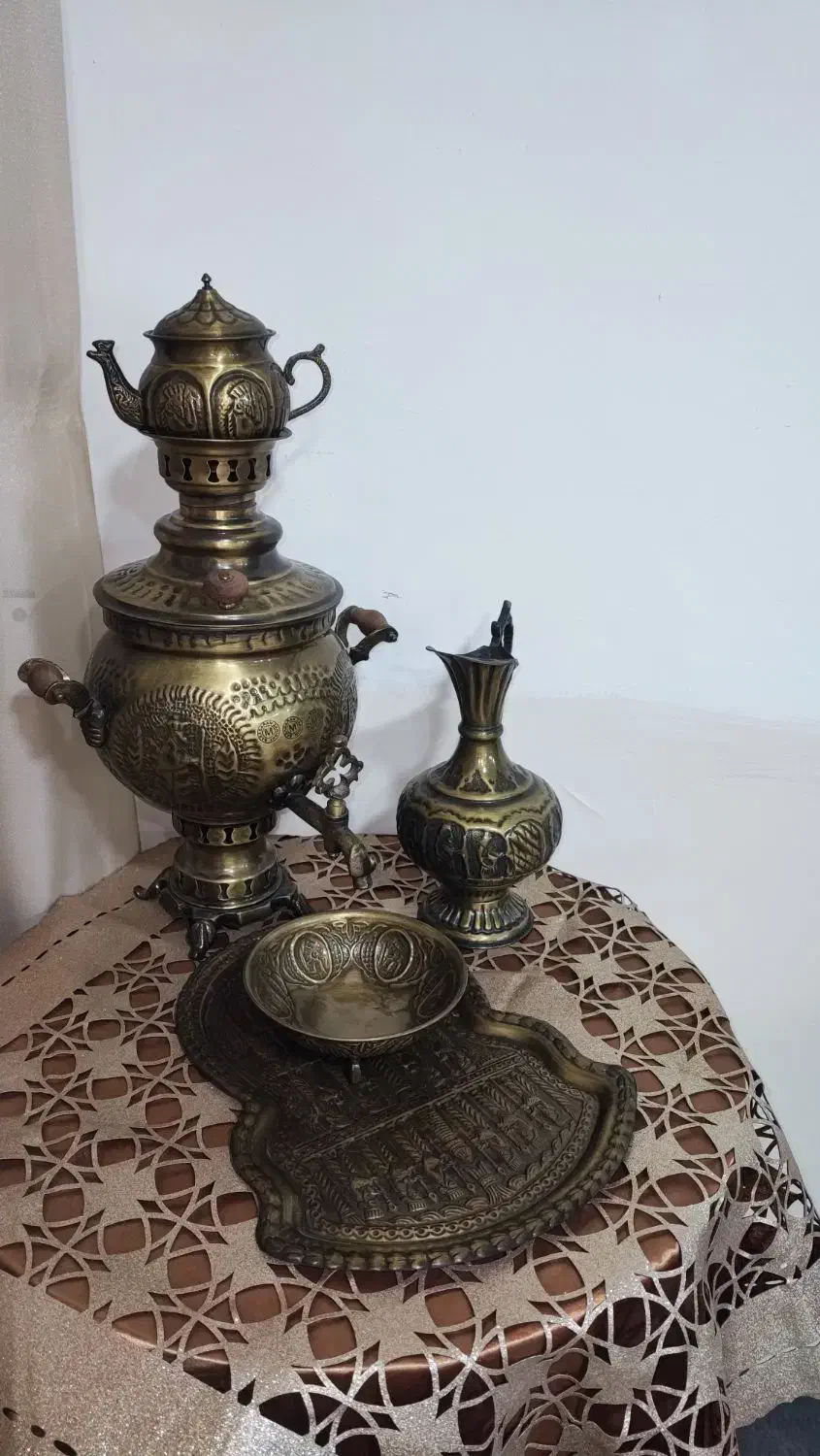 ست تزیینی سماور قوری برنجی اصل سنگین|صنایع دستی و سایر لوازم تزئینی|مشهد, رده|دیوار