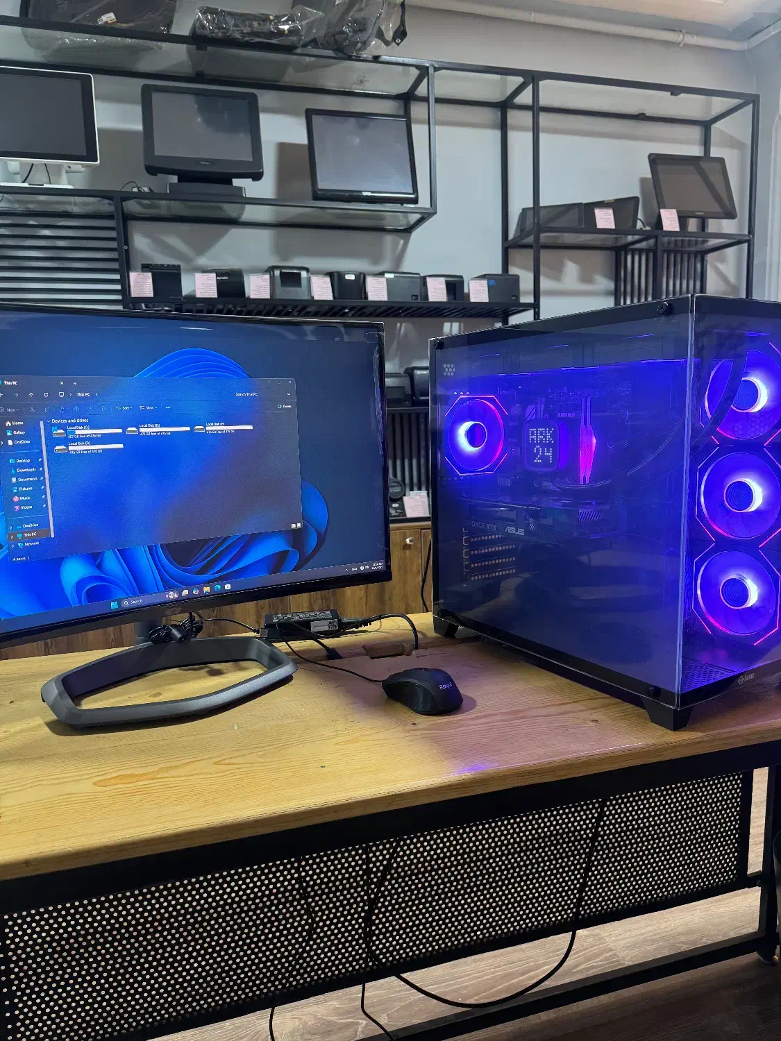 انواع کیسهای گیمینگ واسمبلشده باقطعات اورجینال|رایانه رومیزی|قزوین, |دیوار