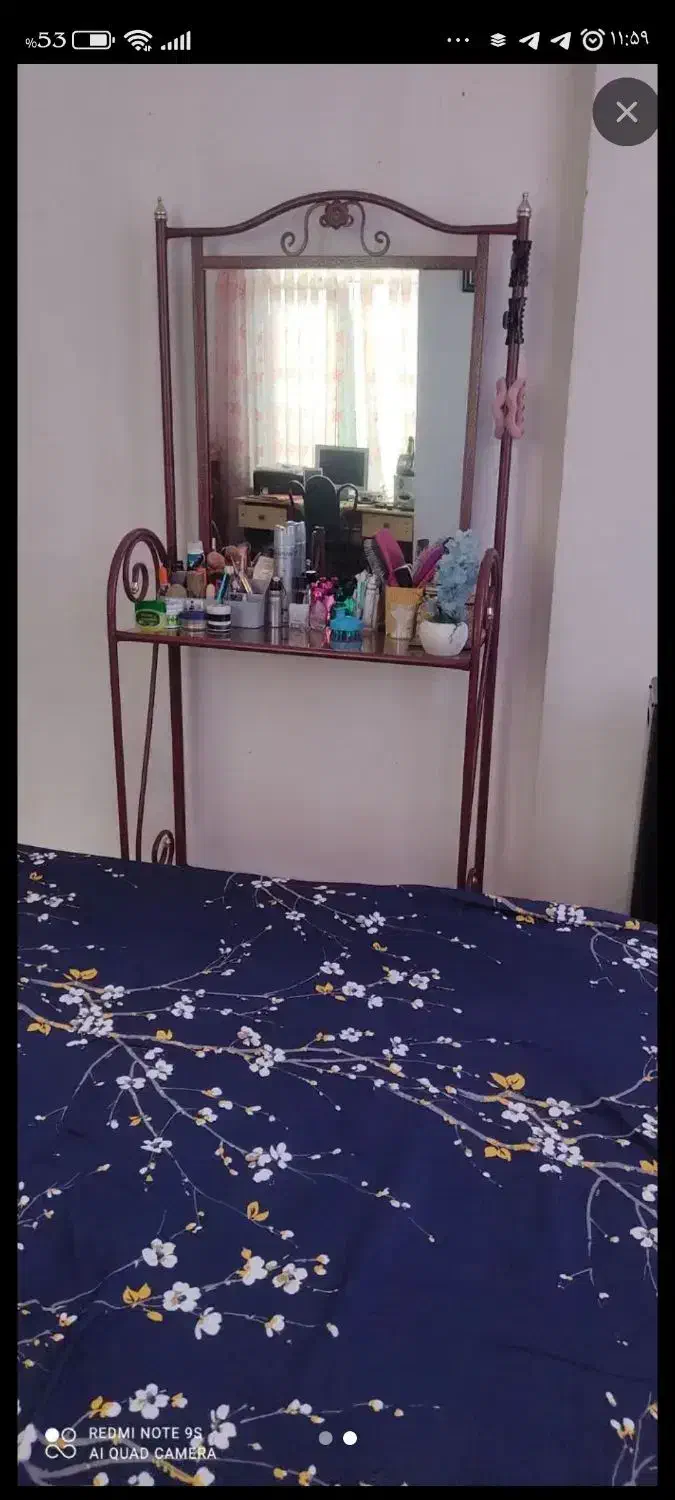 تخت دونفره و میز آرایش فرفوژه|تخت و سرویس خواب|کرمانشاه, |دیوار