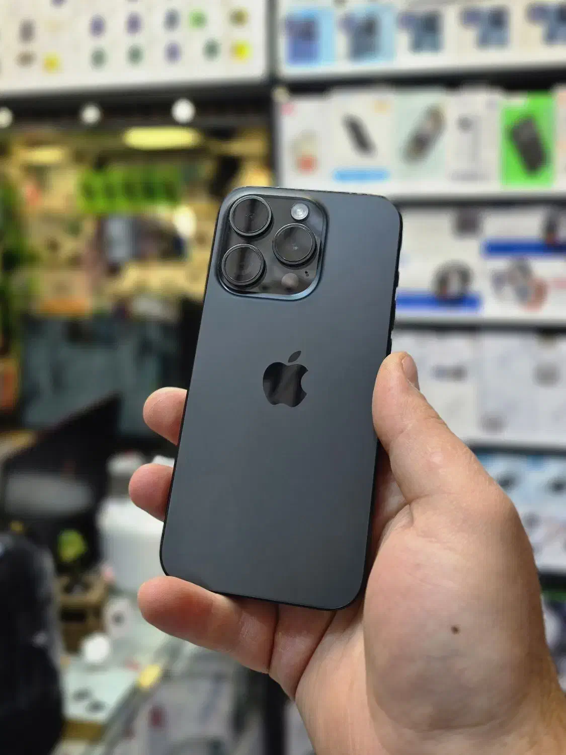 گوشی اپل Iphone 15 Pro حافظه ۲۵۶رجیسترشده باتری ۹۲|موبایل|زنجان, |دیوار