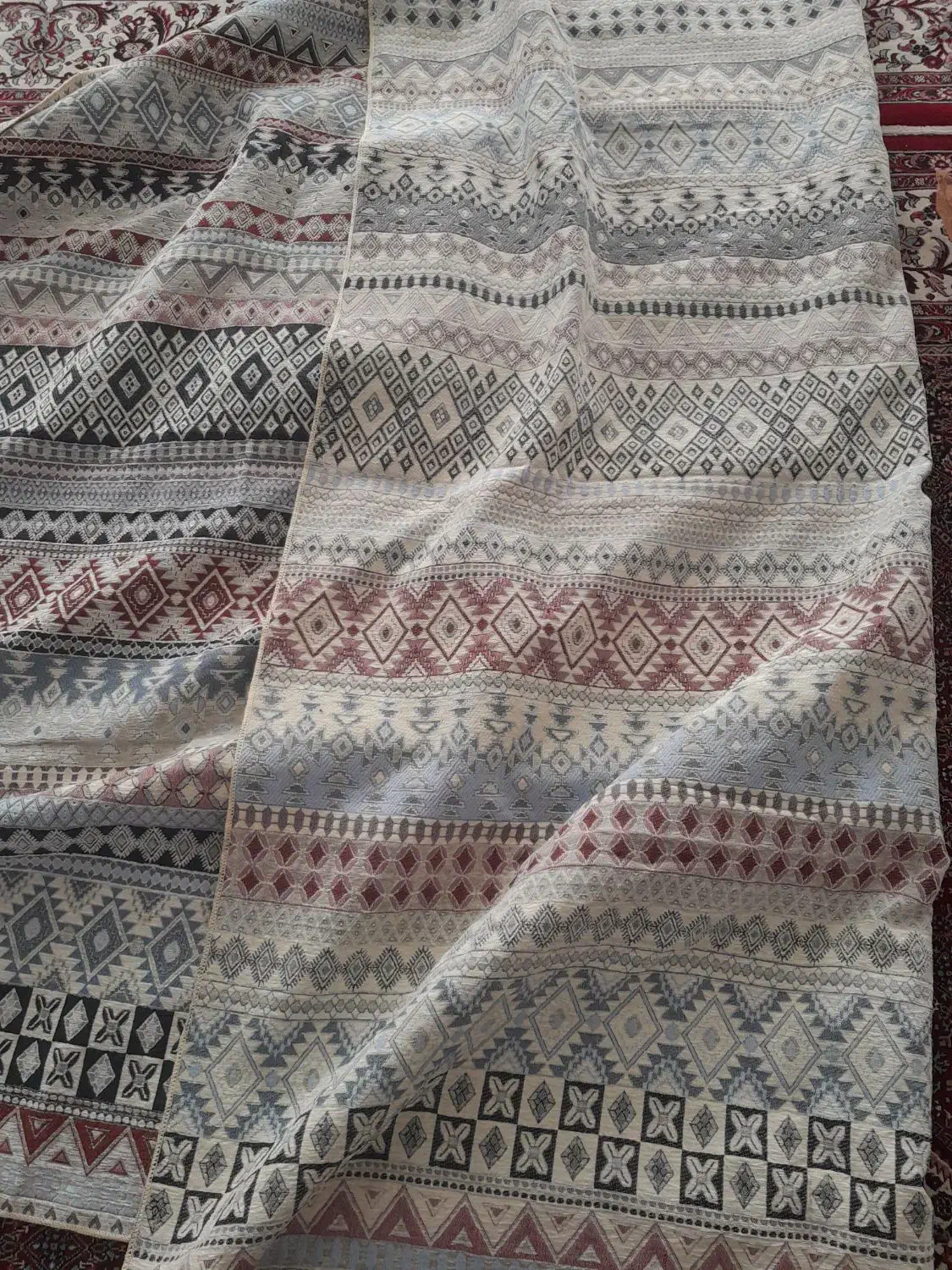 روفرشی و زیر سفره|روفرشی|زنجان, |دیوار