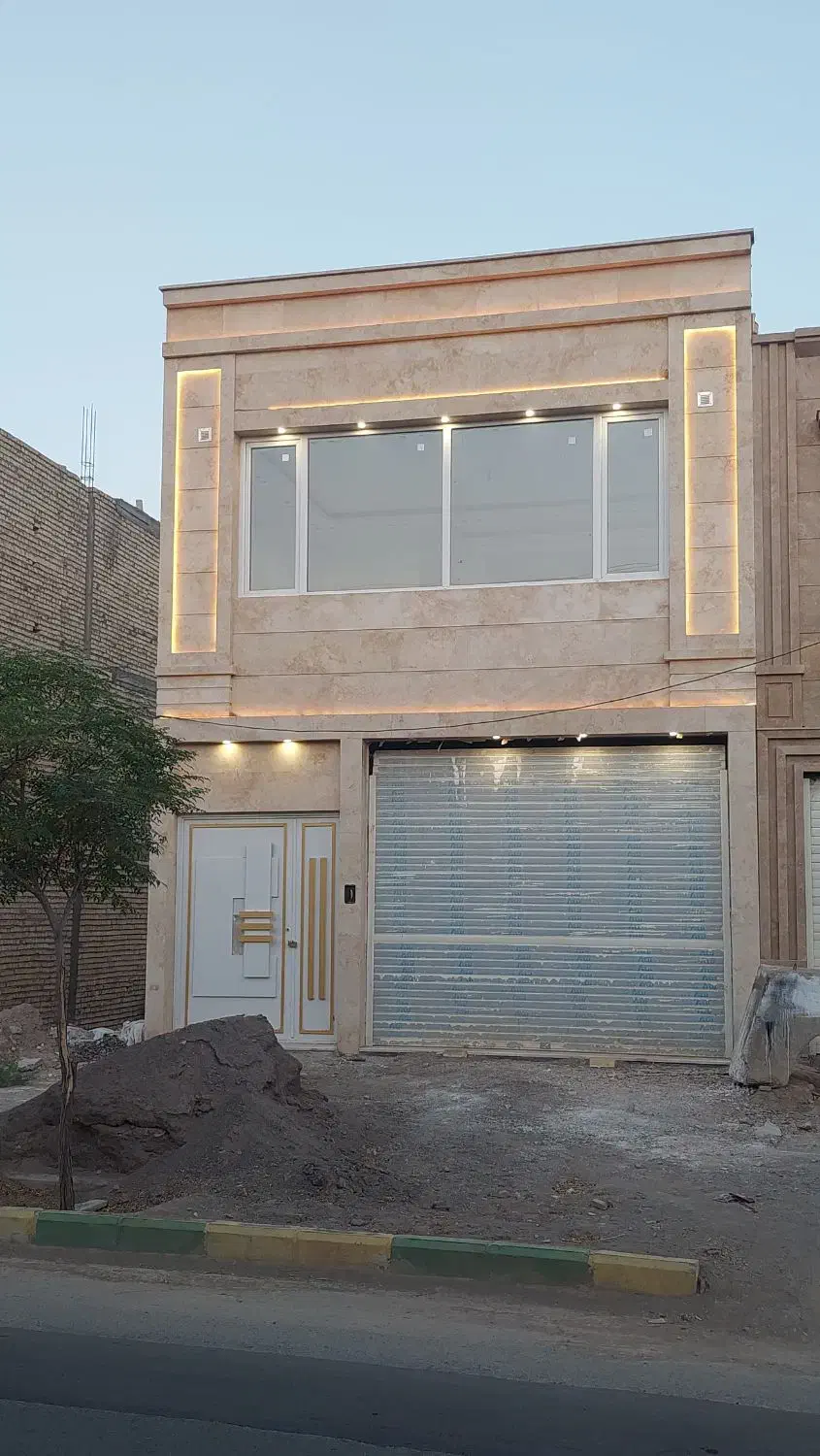 منزل ۲ طبقه کلیدنخورده نبش بلوار اصلی|فروش خانه و ویلا|کاشان, قطب راوندی|دیوار