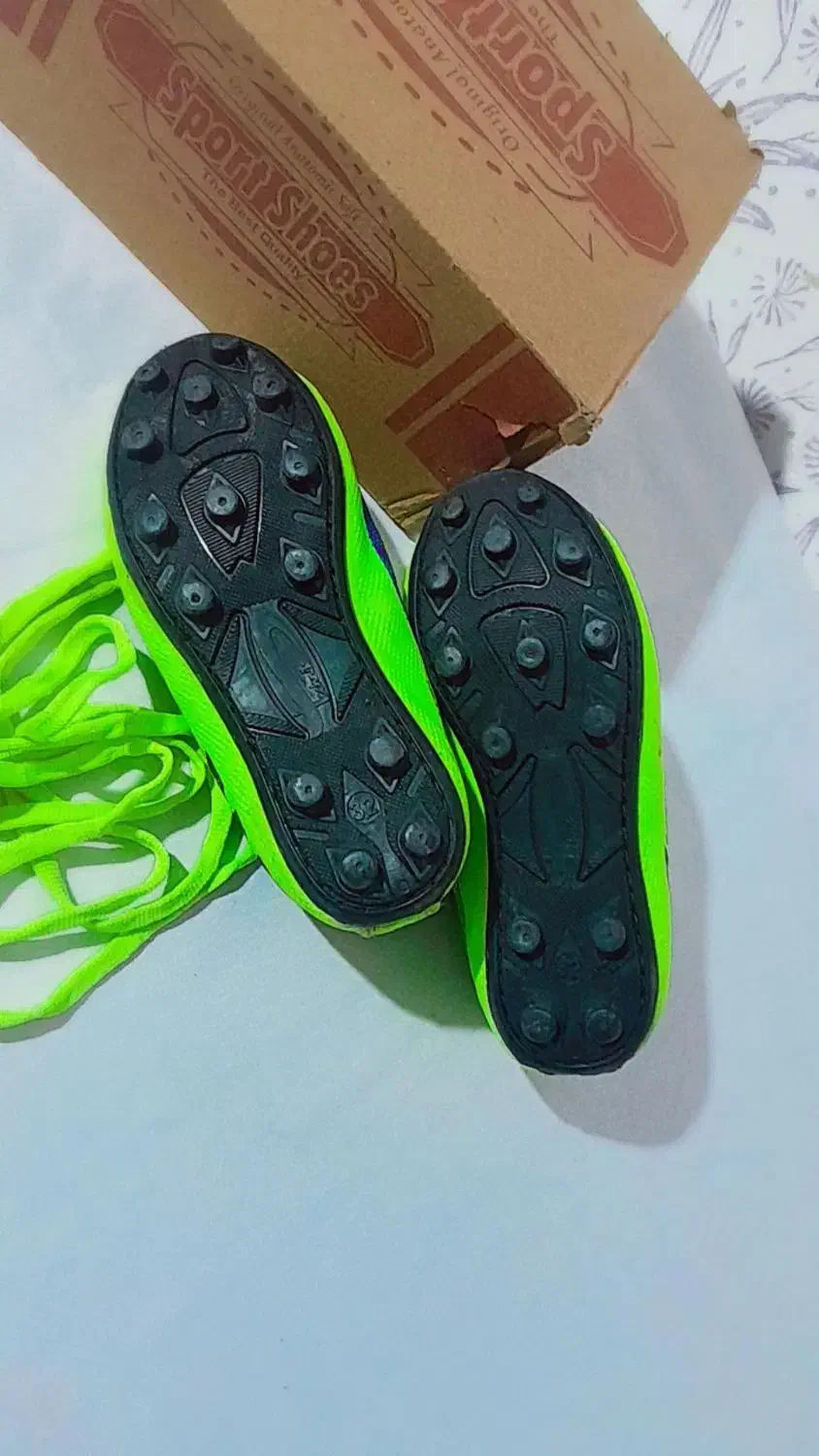 کفش فوتبالی|تجهیزات ورزشی|درگز, |دیوار