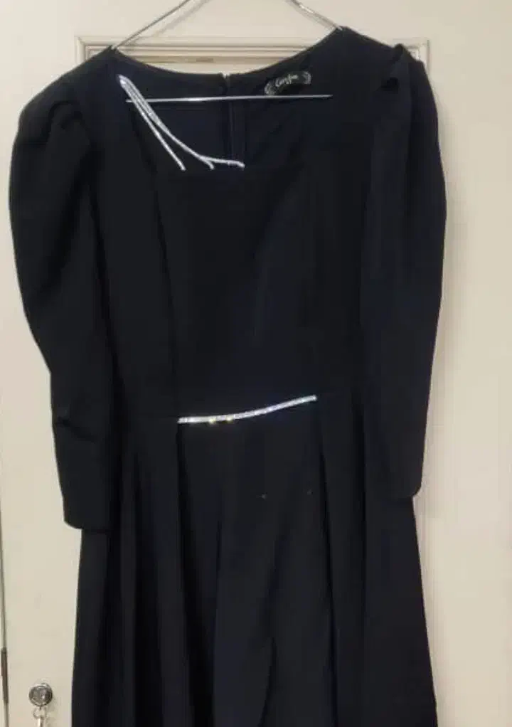 لباس مجلسی|لباس|جهرم, |دیوار