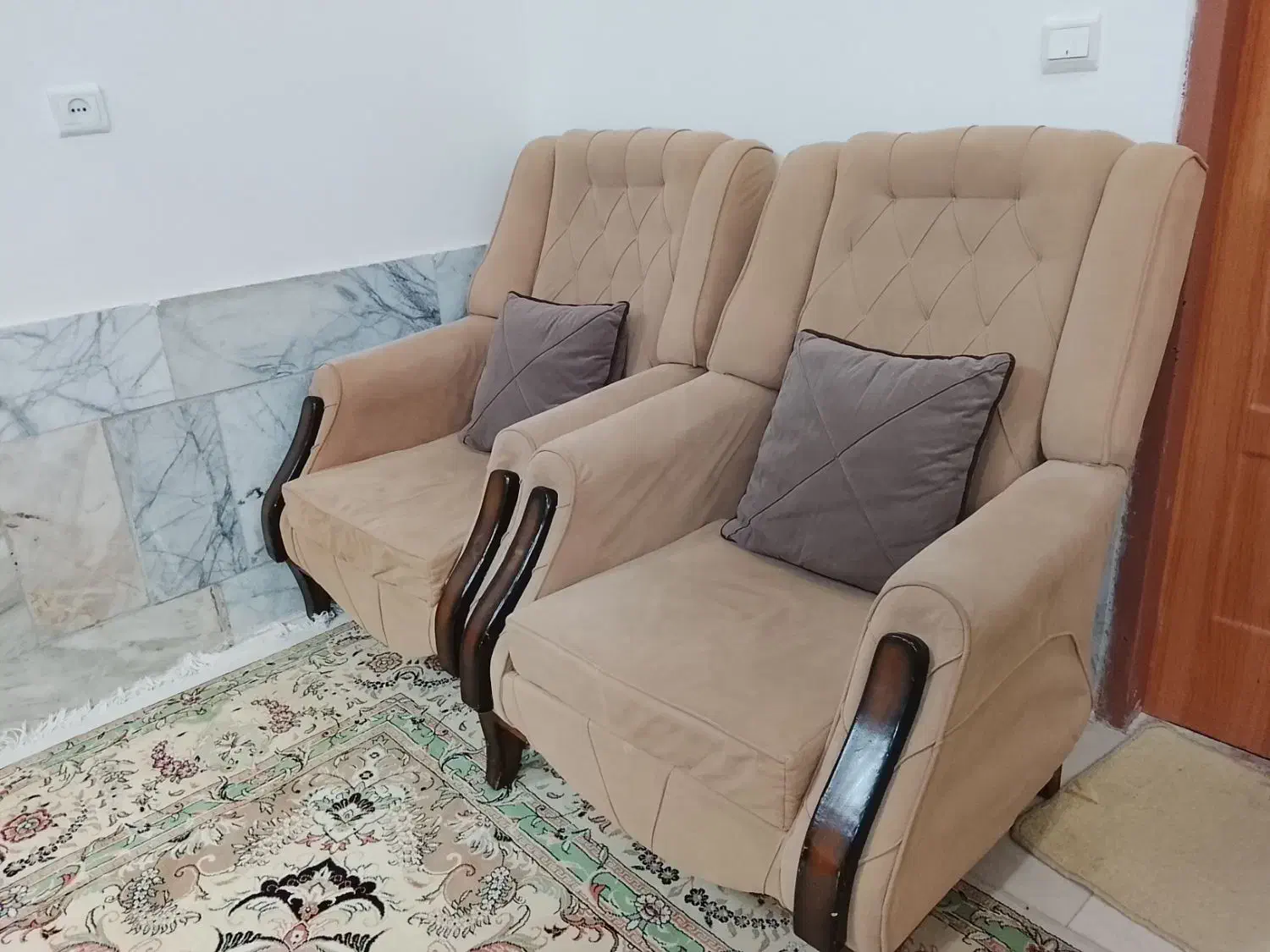 مبل هشت نفره|مبلمان خانگی و میز عسلی|کاشمر, |دیوار