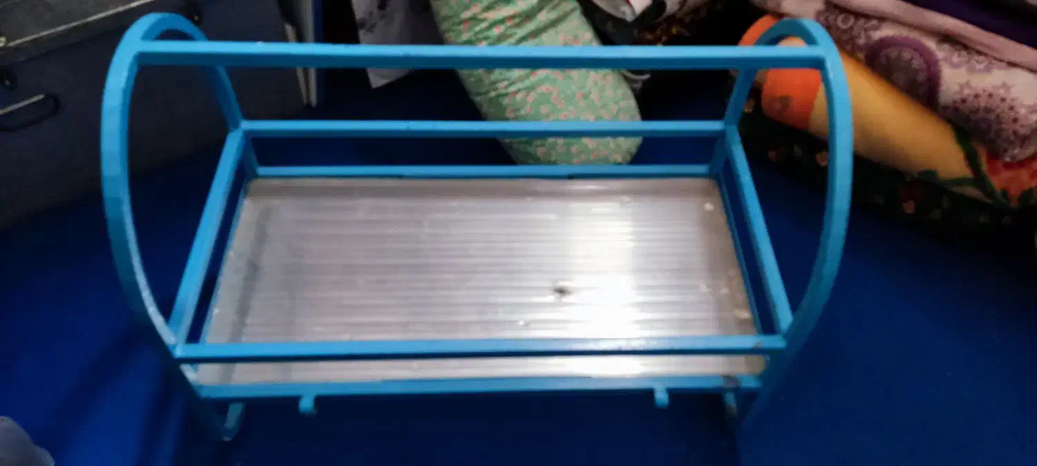 گهواره سنتی آهنی هس نو نو|تخت و سرویس خواب|کاشان, لتحر|دیوار