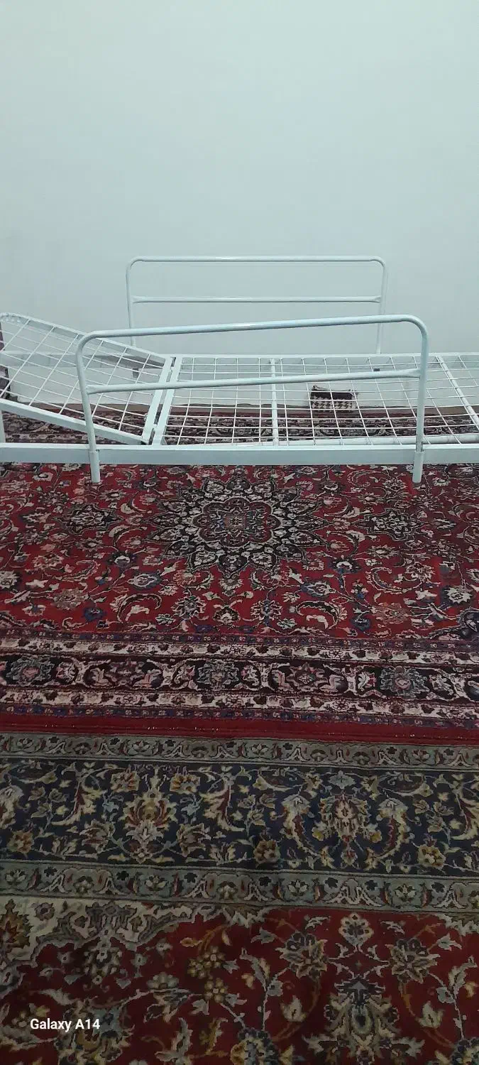 تخت بیمارستانی همراه تشک بیمارستانی|تشک تختخواب|مشهد, زمانه|دیوار