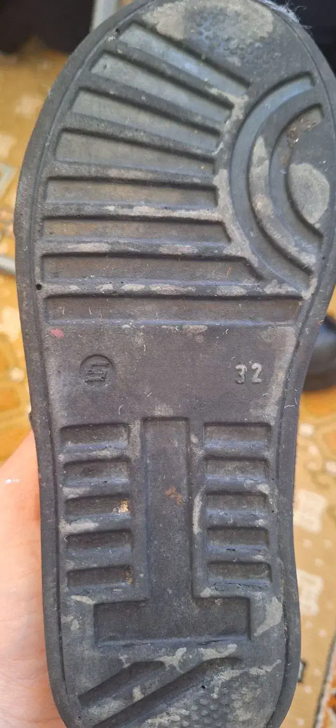 کفش سایز۳۲|کفش و لباس بچه|ایلام, |دیوار