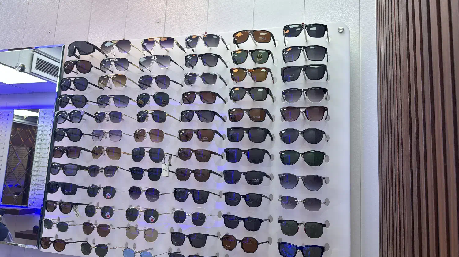 فروشنده عینک سازی|استخدام خدمات فروشگاه و رستوران|تهران, جوادیه تهرانپارس|دیوار