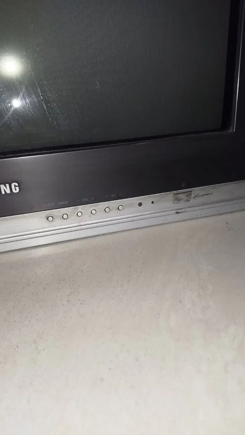 تلویزیون قدیمی ساموسونگ|تلویزیون و پروژکتور|تهران, آسمان|دیوار