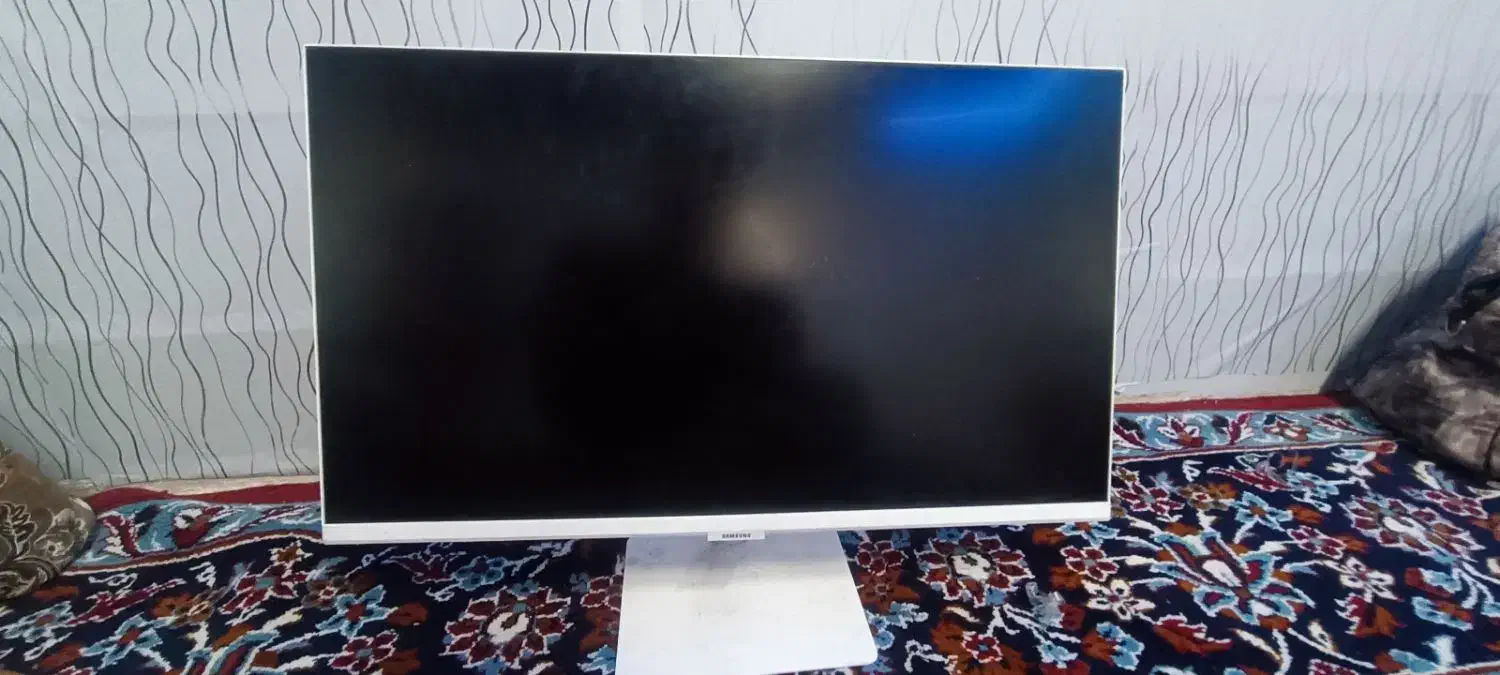 مانیتور هوشمند ۲۷ اینچ سامسونگ نیازمند تعمیر|تلویزیون و پروژکتور|قدس, شهر‌قدس|دیوار
