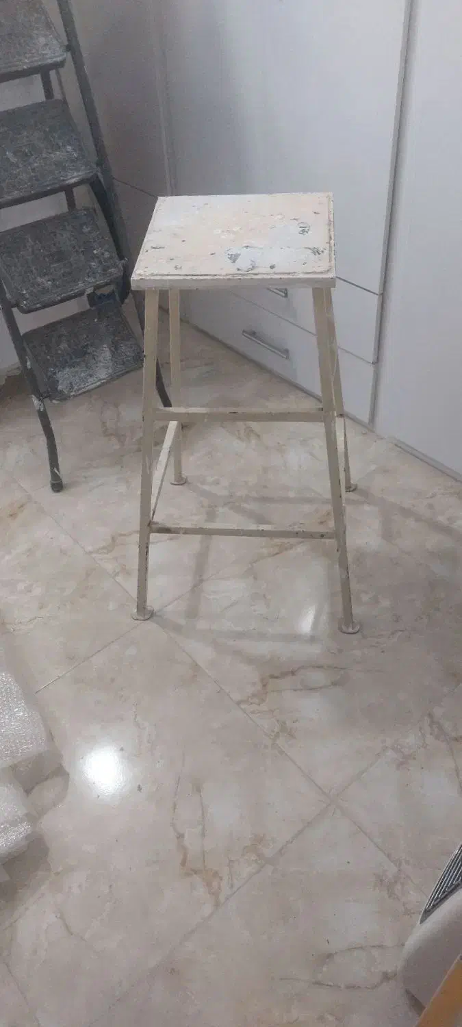 چهارپایه فلزی چهار پایه|صندلی و نیمکت|مشهد, بهمن|دیوار