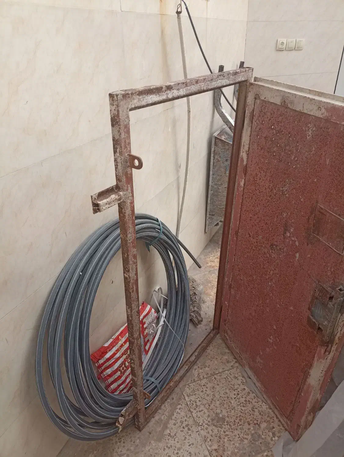 درب|مصالح و تجهیزات ساختمان|اهواز, پردیس دو|دیوار