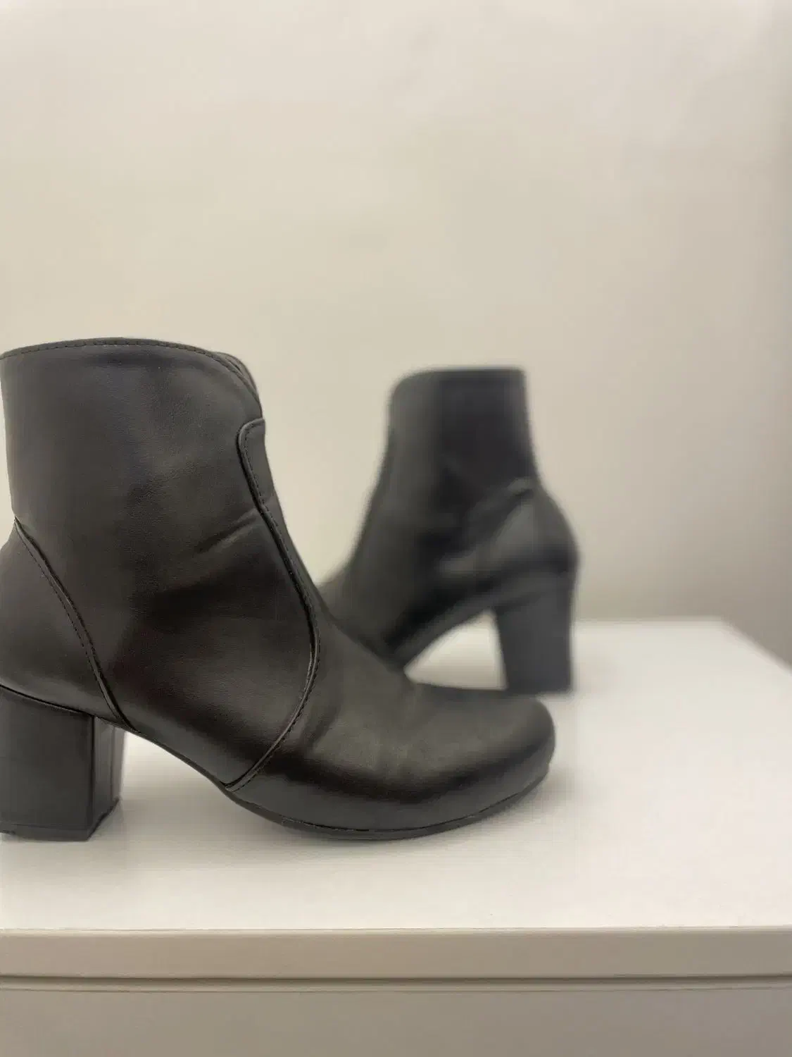 بوت زنانه|کیف، کفش، کمربند|رشت, حمیدیان|دیوار