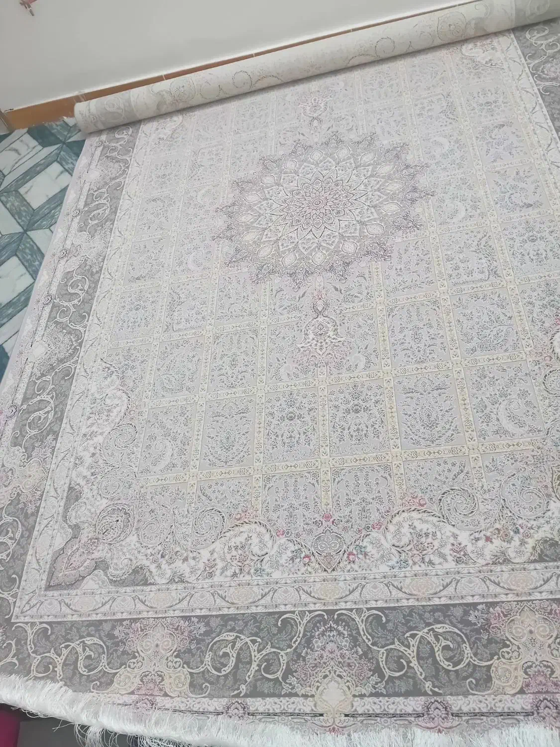 فرش 2×۳ ۶متری درجه یک 1500شانه نو|فرش|بجنورد, |دیوار