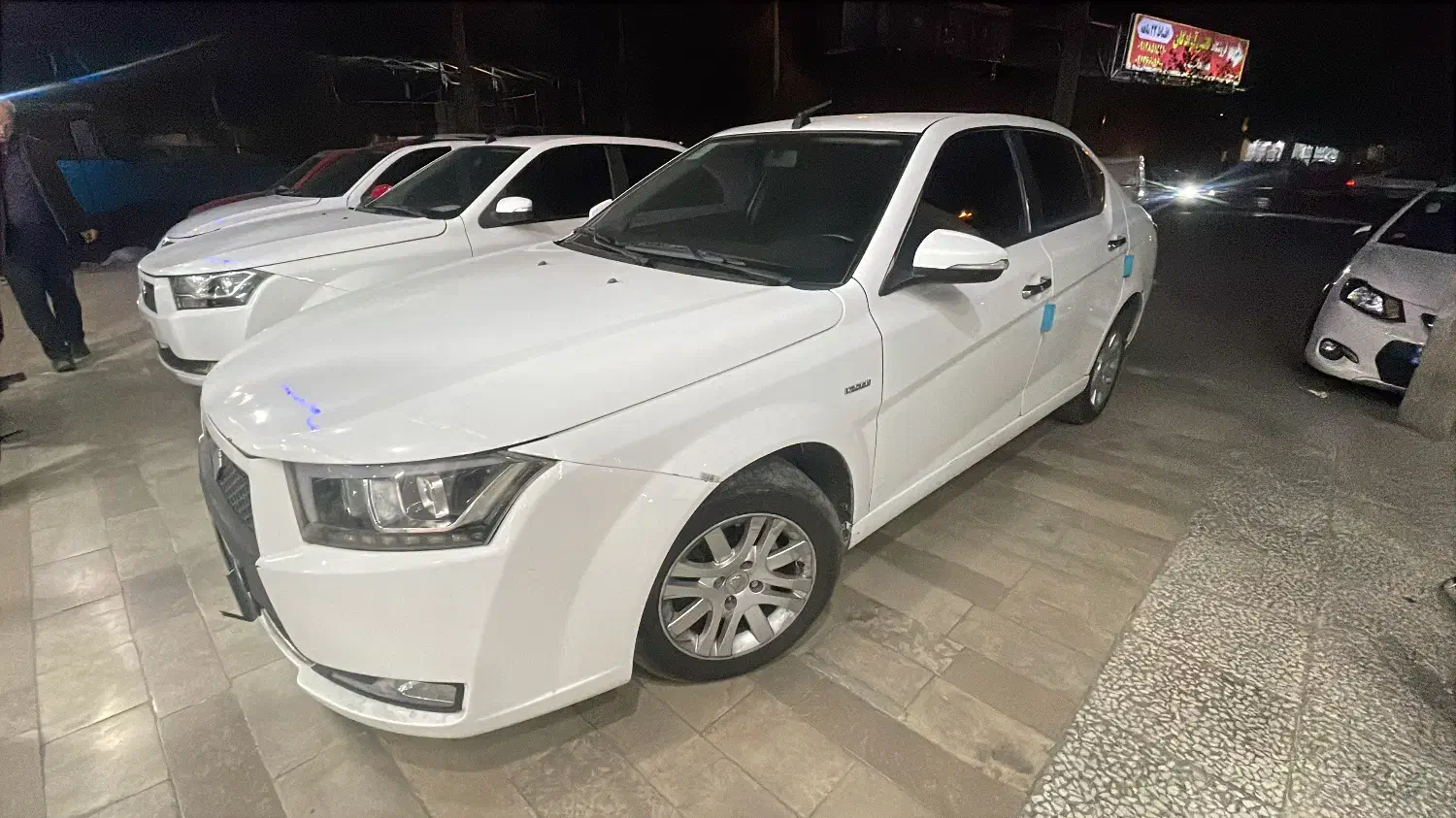 کارگر ساده جهت کار در نمایشگاه|استخدام خدمات فروشگاه و رستوران|قم, شهرک امام حسن|دیوار