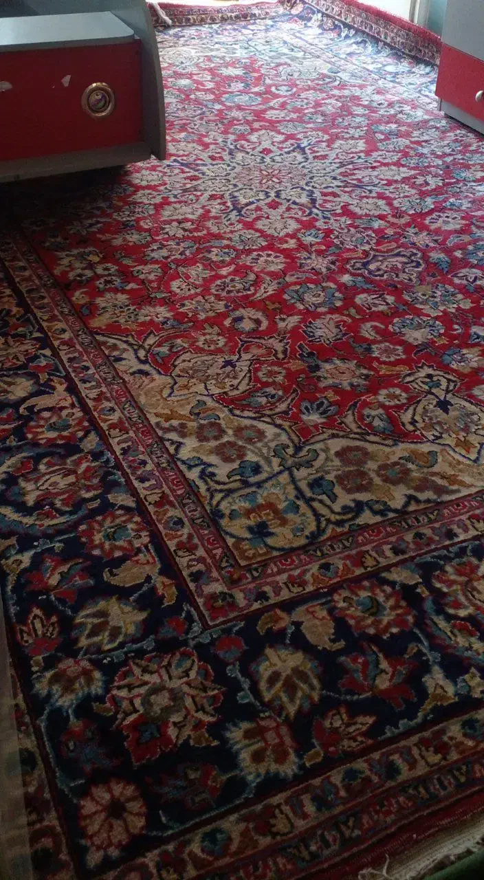 فرش دستبافت(۹متری)زمینه لاکی|فرش|اصفهان, ارزنان|دیوار