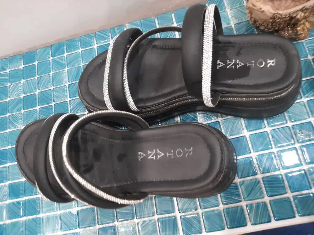 دوعددصندل دست دوم|کیف، کفش، کمربند|اهواز, شهرک اکباتان|دیوار