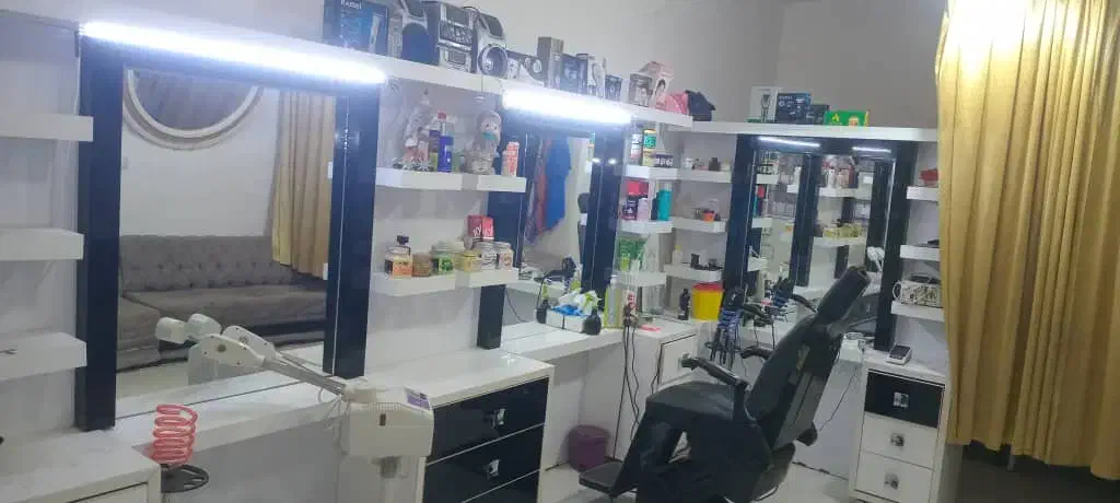 آرایشگاه مو کارلو|آرایشگاه و سالن‌های زیبایی|ایرانشهر, |دیوار