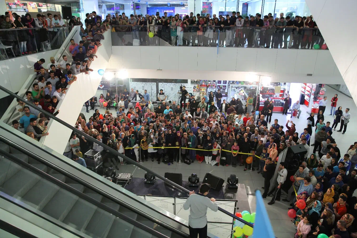 تولید فیلم کوتاه و تبلیغاتی - عکاسی/ گرافیک/ همایش|خدمات پذیرایی، مراسم|تهران, سهروردی|دیوار