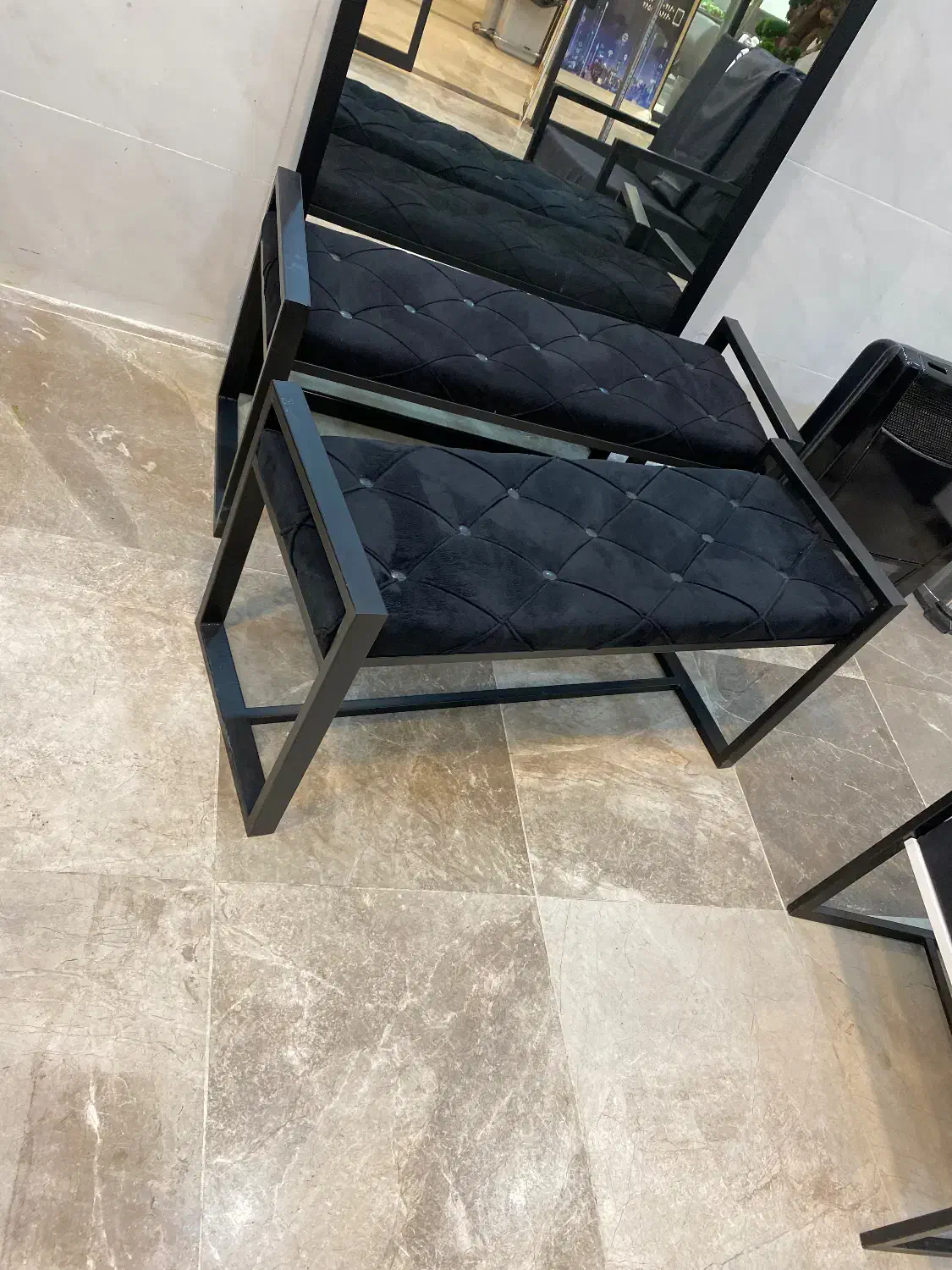 دو عدد پاف دو نفره اهنی|صندلی و نیمکت|رودهن, |دیوار