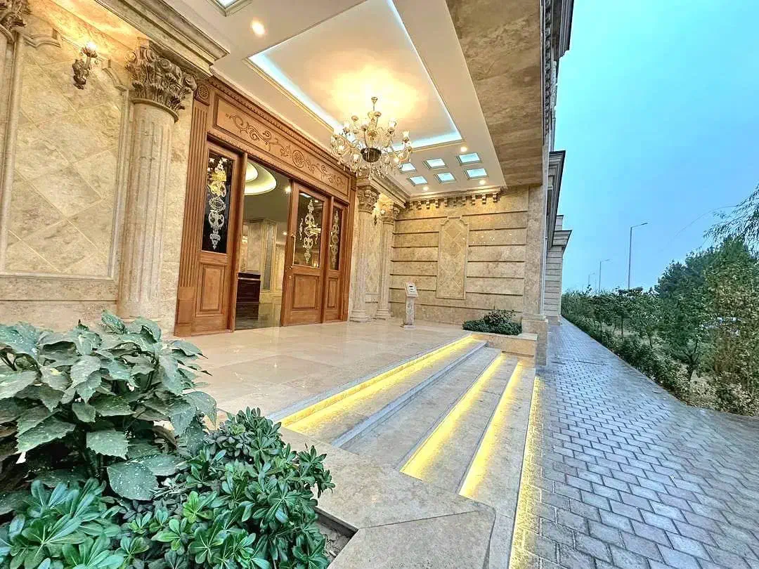 110متر/2خواب/چشم انداز غربی/دو پارکینگ/برج Ronika