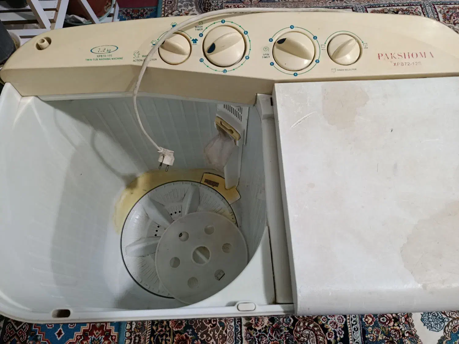 لباسشویی|ماشین لباسشویی و خشک‌کن لباس|نیمروز, |دیوار